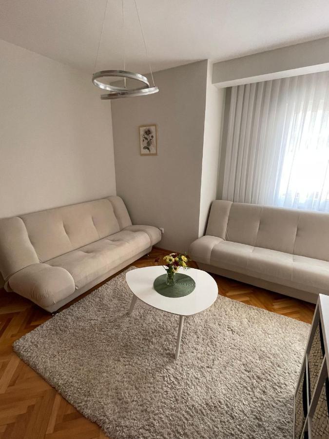 Apartman Filip Lux City Center Novi Pazar Exterior photo